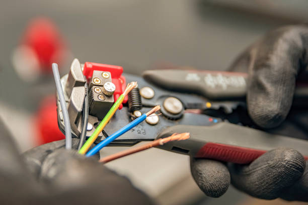 Best Ceiling Fan Installation Electrician  in Riddle, OR